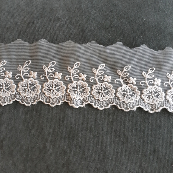 Lace trim (5) - Picture 1 of 3